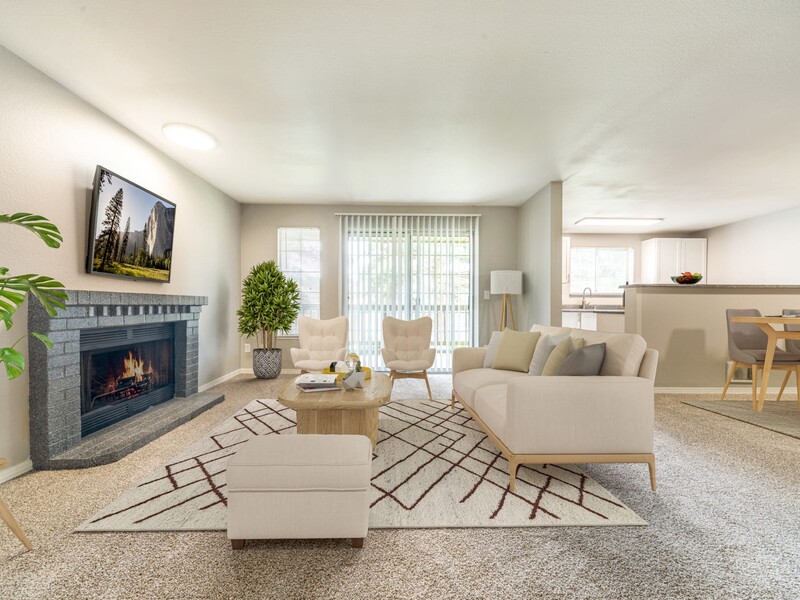 Living Room | Waters Edge Apartments