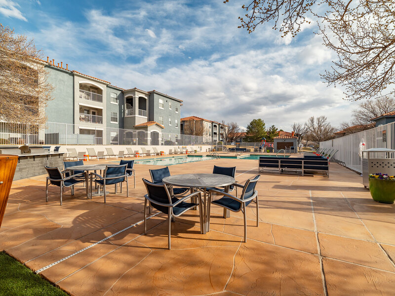 Outdoor Seating | La Ventana Apartments in Albuquerque, NM