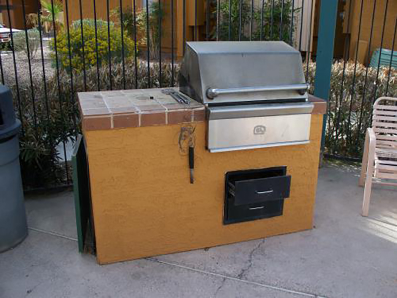 Grills | Gateway Villas Apartments in Las Vegas, NV