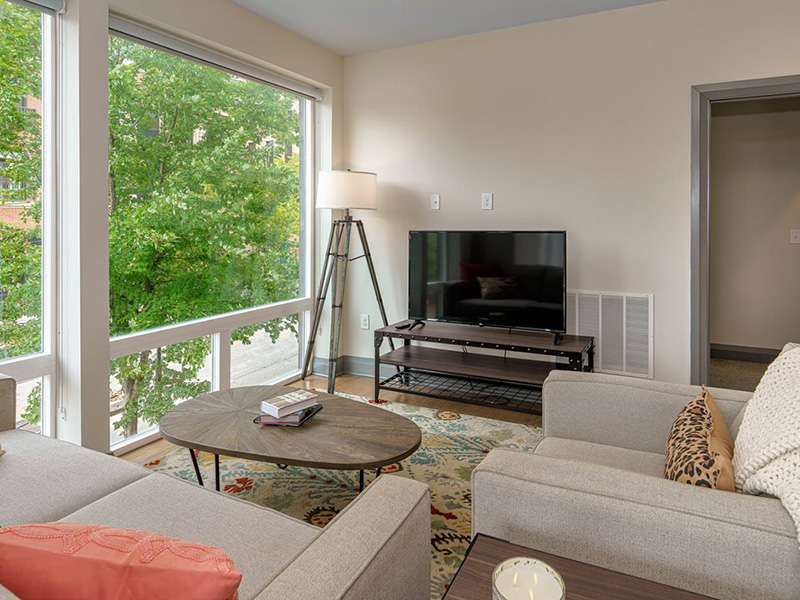 Living Room | 303 Front Street Apartments in Columbus, OH