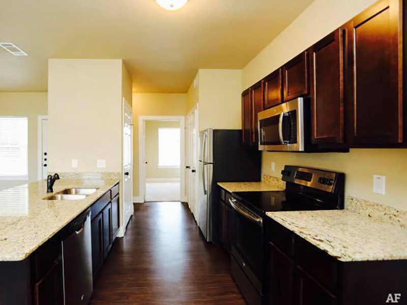 Fully Equipped Kitchen | Woodlands of Denton Apartments