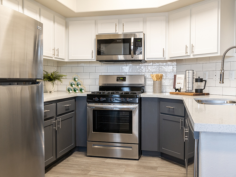 Kitchen | St. Clair Apartments in Las Vegas, NV