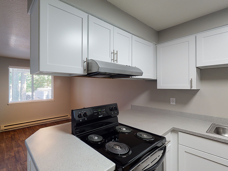 Kitchen Counters | Silverwood Apartments in Gresham, OR