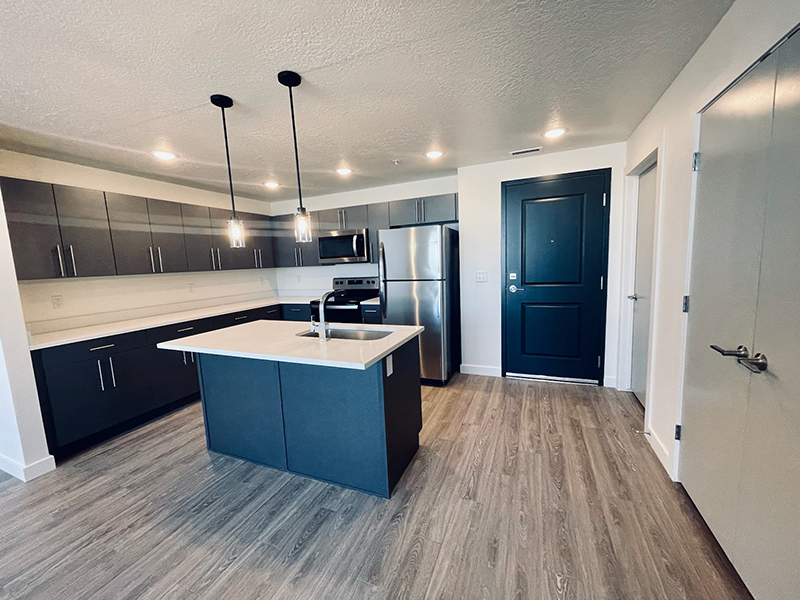 Fully Equipped Kitchen | Canyon Vista Apartments in Draper, UT