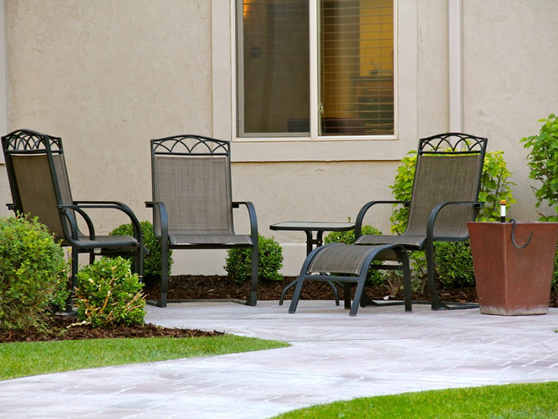 Outdoor Seating | Liberty Square Apartments in Ammon, ID