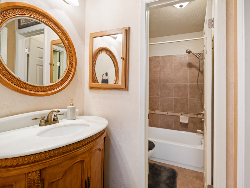 Trestles Condominiums | 2 Bedroom Bathroom | Apartments Near Odessa