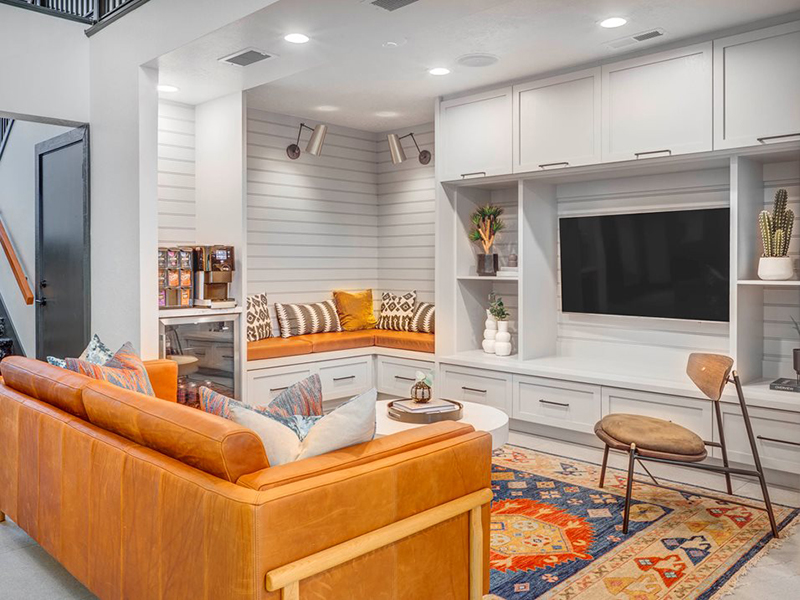 Clubhouse Lounge | Santa Fe at Cottonwood Apartments in Cottonwood Heights, UT