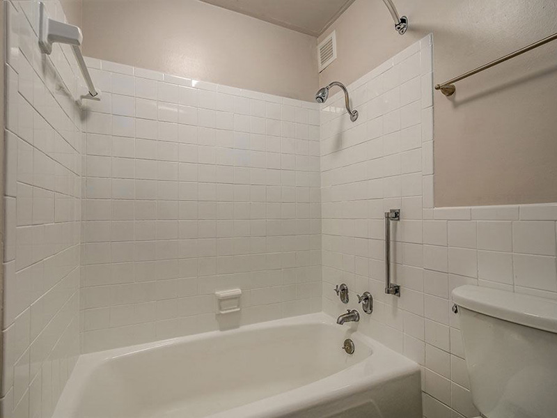 Bathroom | The Landmark in Albuquerque, NM