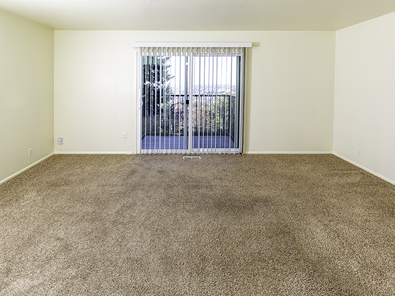 Front Room | Lookout Pointe Apartments in Provo, UT