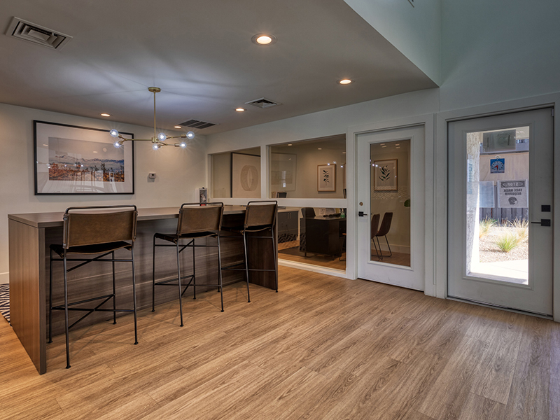 Leasing Office | Park Paloma Apartments in Phoenix, AZ