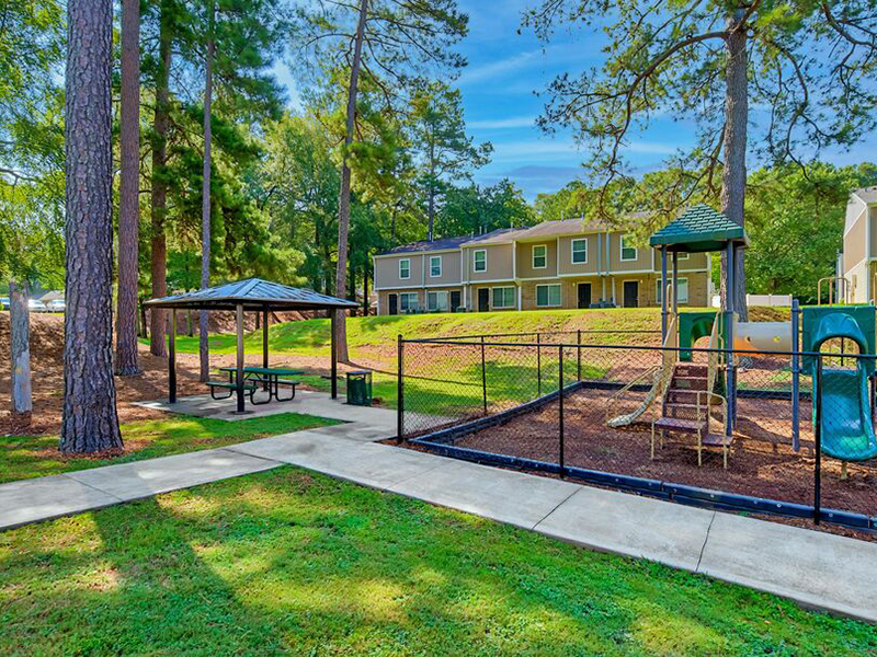 Apartments for Rent in Athens, GA Photos of Pinewood Apartments