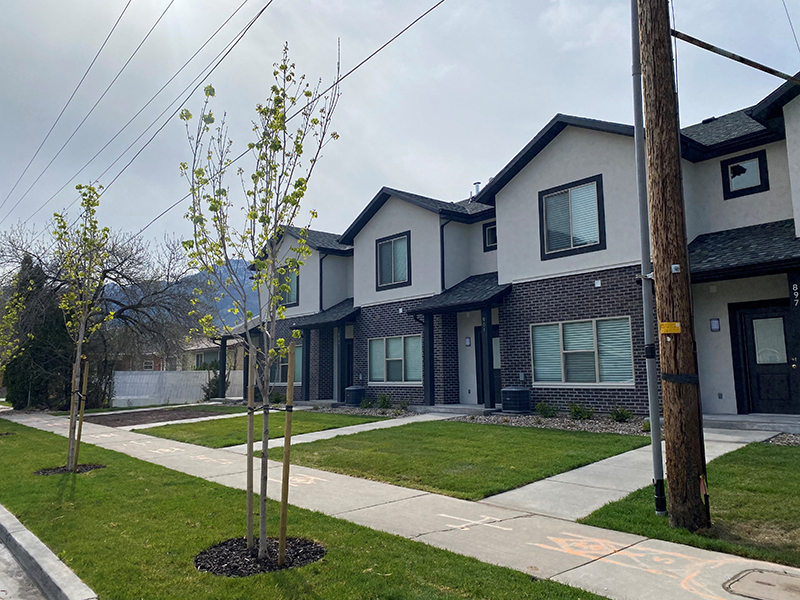 Landscaping | Foxridge Townhomes