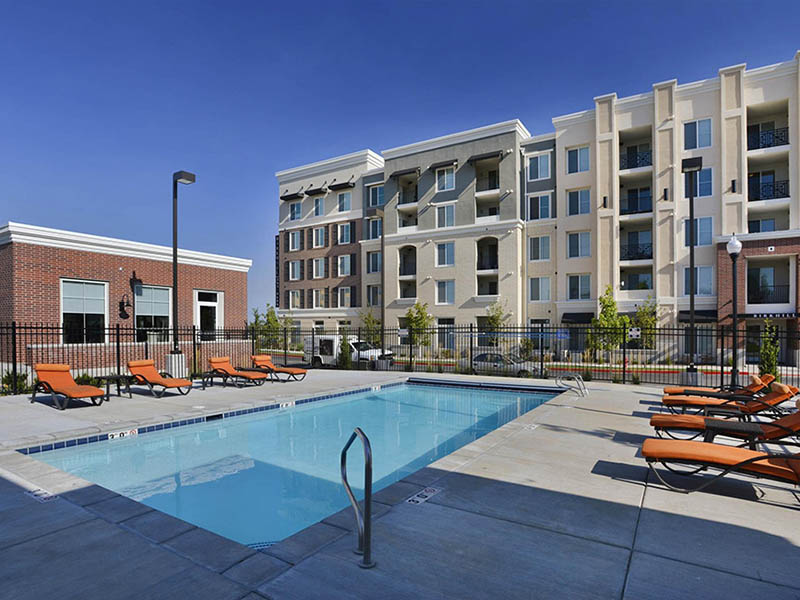 Pool | Birkhill Apartments in Murray, UT