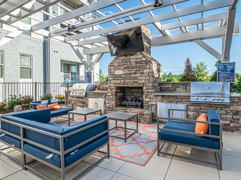 BBQ & Picnic Area | Crest at Brier Creek