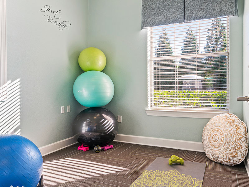 Yoga Studio | Millennium Apartments