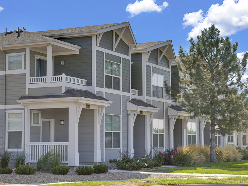 Enclave Belle Creek Apartments in Henderson, CO