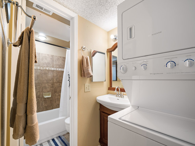 Trestles Condominiums | 1 Bedroom 1 Bath Laundry | Apartments in Odessa