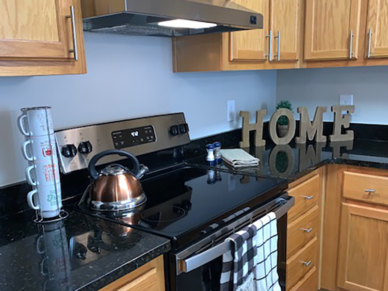 Kitchen Stove | Colton Creek Apartments in McDonough, GA