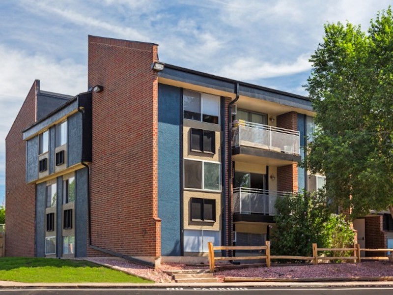 Aviator | Exterior View