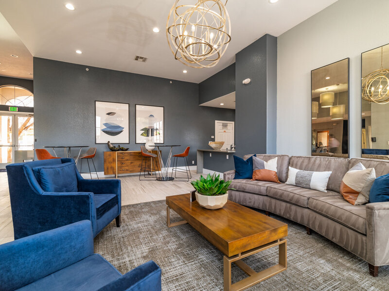 Clubhouse Lounge | La Ventana Apartments in Albuquerque, NM