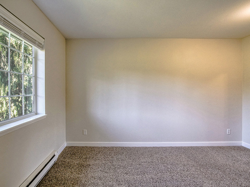 Room | Creekside Village