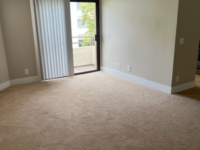 Living Room | D202 | The Heights on Superior