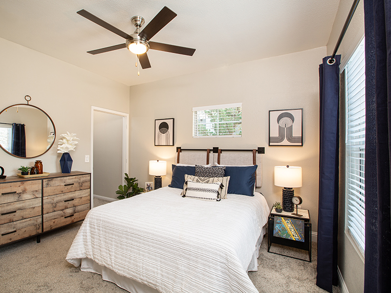 Bedroom | High Rock 5300 Apartments in Sparks, NV