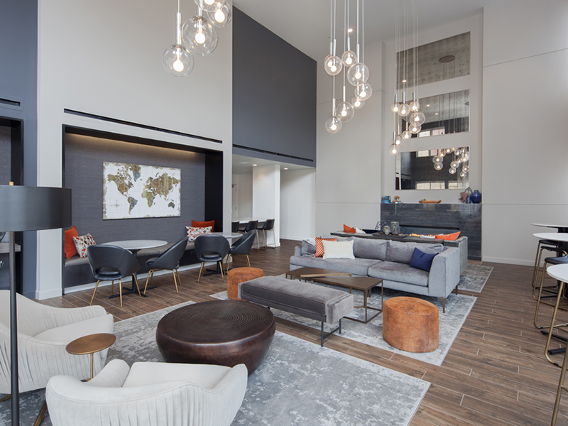 Clubhouse Lounge | The Reserve Apartments in Evanston, IL