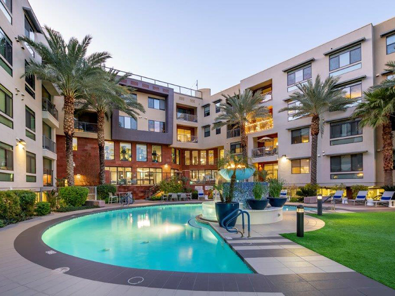Sparkling Pool | The Hadley North Scottsdale