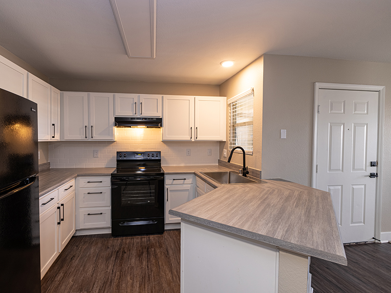 Fully Equipped Kitchen | Sierra Point
