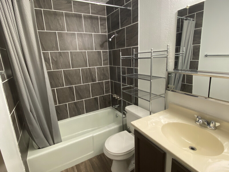 Beautiful Bathroom | Conquistador Apartments in Casper, WY