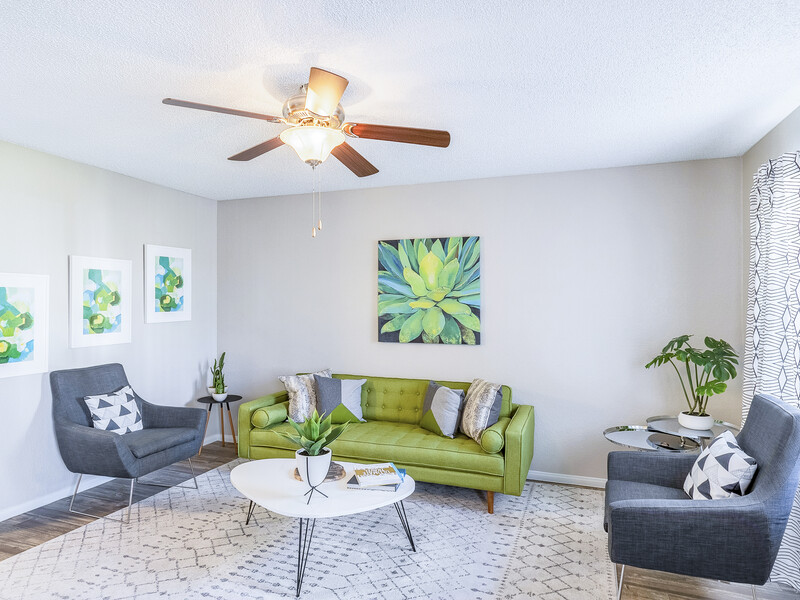 Front Room | Omnia on 8th Apartments in Tempe, AZ