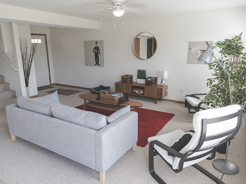 Living Room | Cross Creek Villas