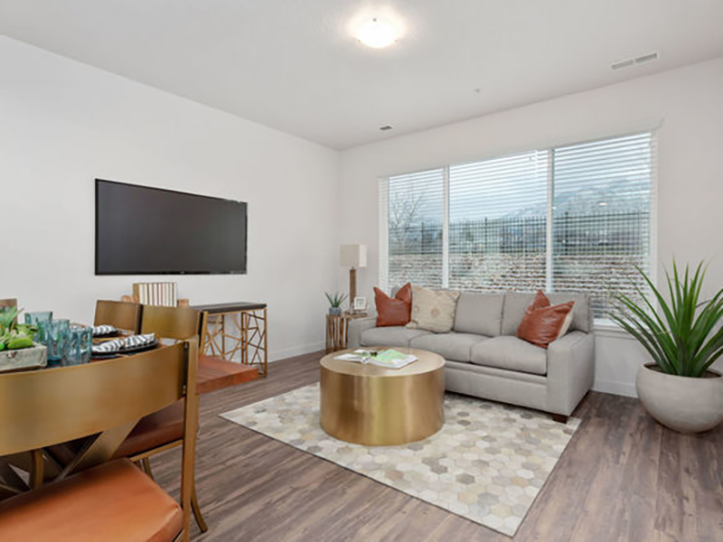 Living Room | Diamond Ridge Townhomes in Draper, UT