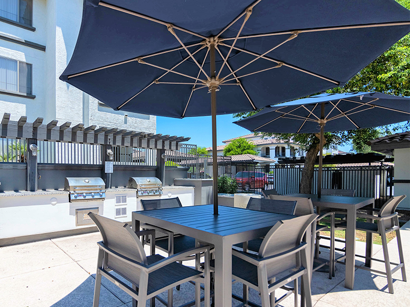 BBQ & Picnic Area | Serafina Apartments