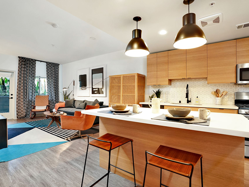 Kitchen Island | The Oasis Apartments