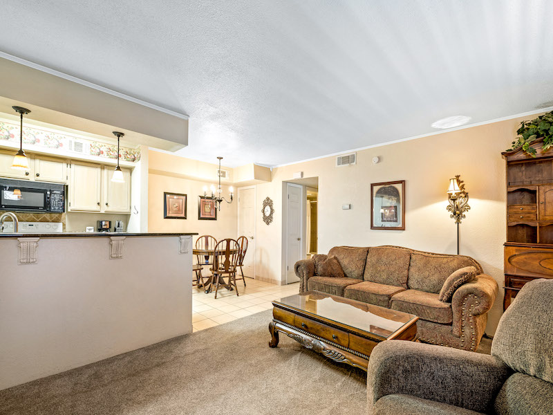 Trestles Condominiums | 2 Bedroom Living | Odessa Apartment