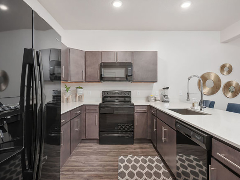Kitchen Appliances | Diamond Ridge Townhomes in Draper, UT