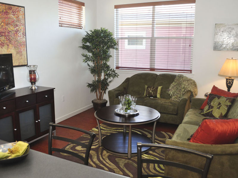 Front Room | College Park Townhomes Gillette, WY