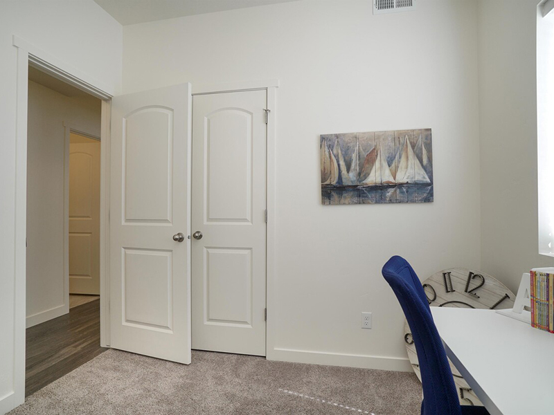 Bedroom | Jaybird Apartments