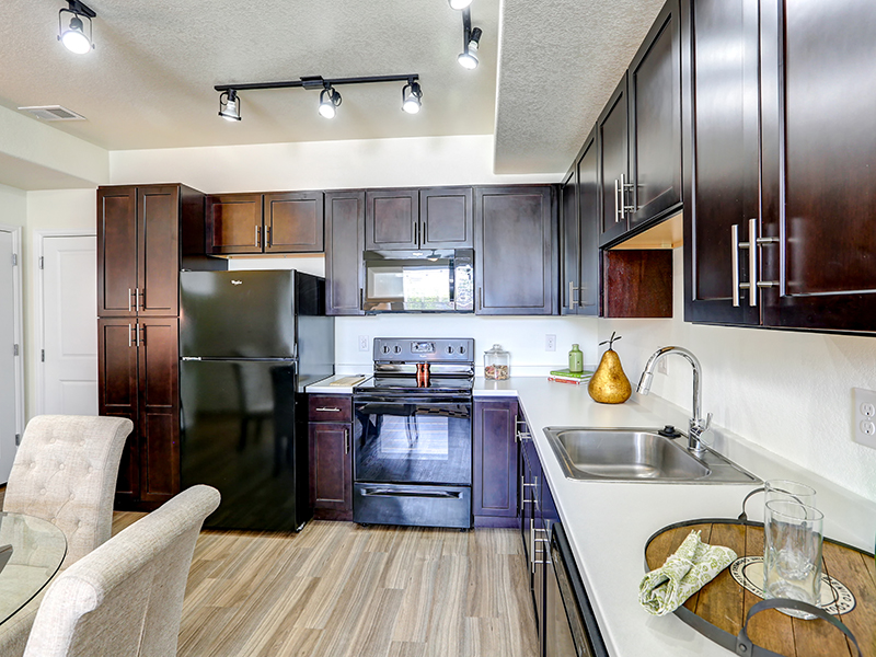 Kitchen | Enclave Belle Creek