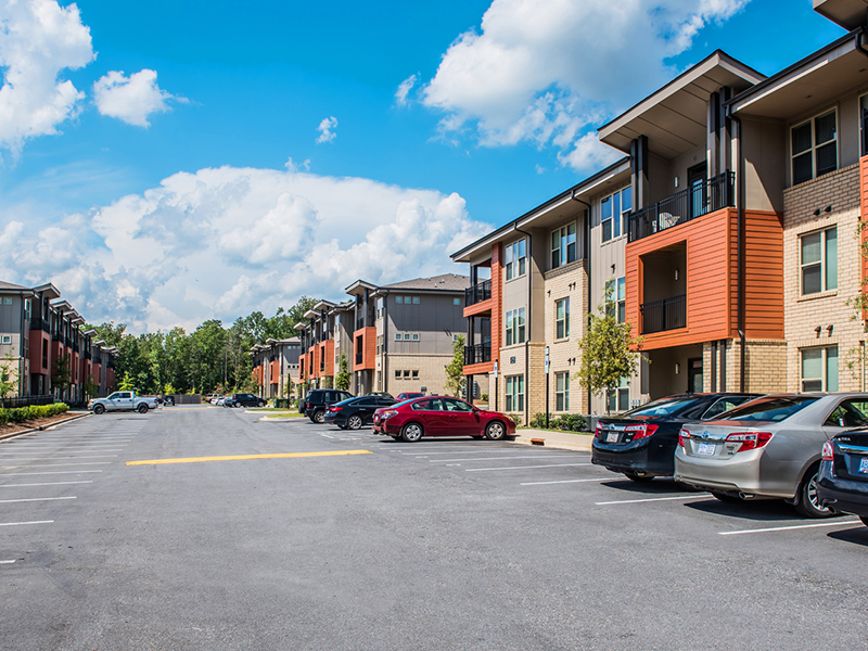 Building Exterior | Willows at the University Apartments in Charlotte, NC