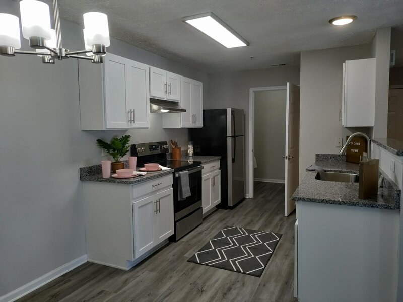 Kitchen | Hidden Lake Apartments in Fayetteville, NC