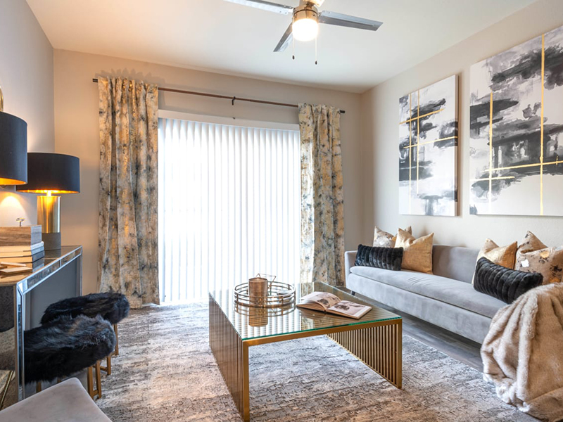 Front Room | Solaire Apartments in Albuquerque, NM