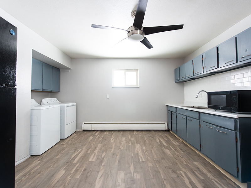Fully Equipped Kitchen | The Outpost on Yukon