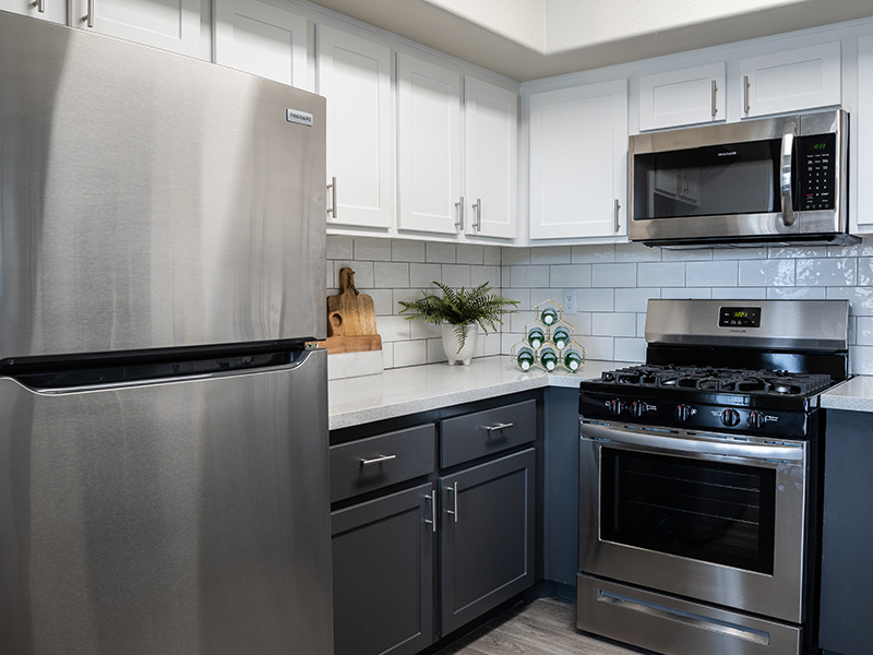 Fully Equipped Kitchen | St. Clair Apartments in Las Vegas, NV