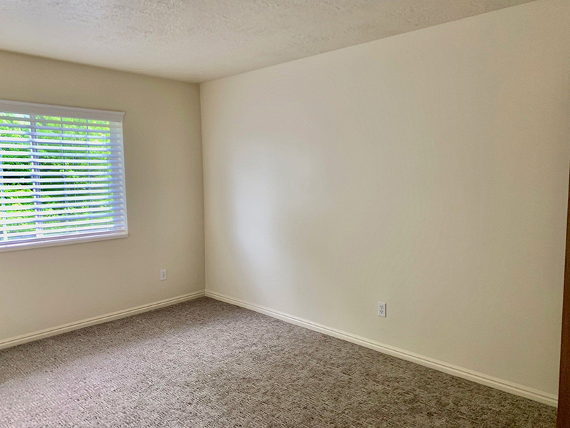 Room | Riley Court Apartments