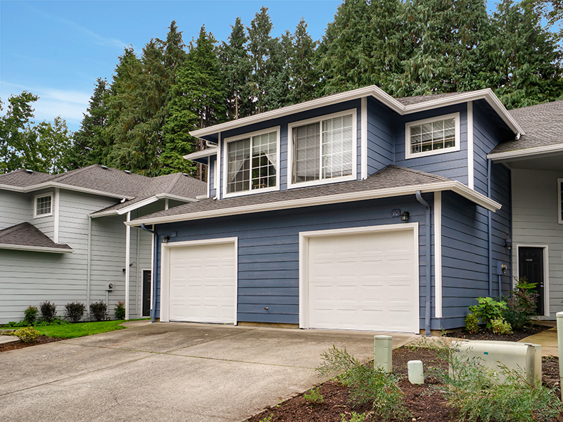 Exterior | Creekside Village