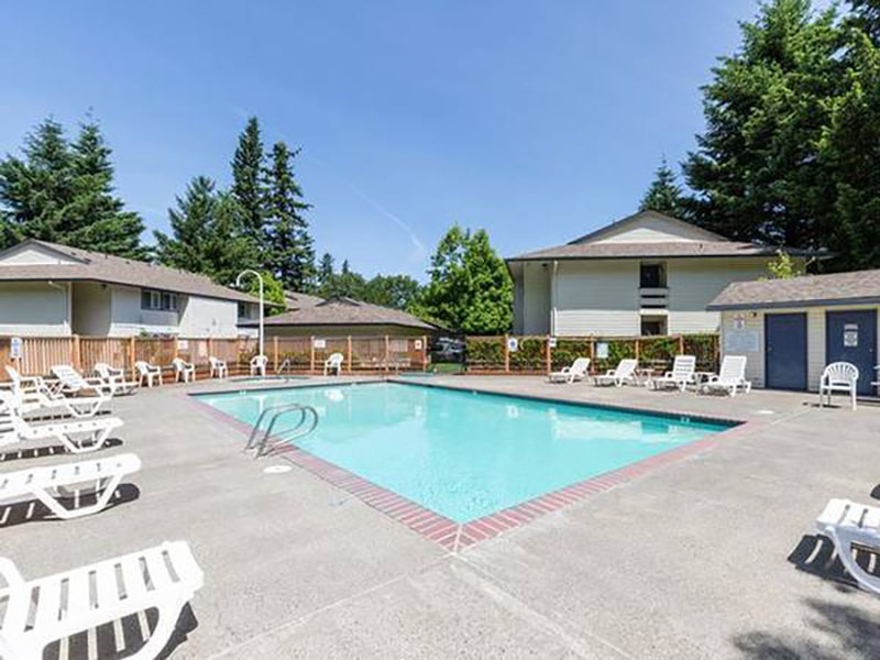 Swimming Pool | Eleven Pines