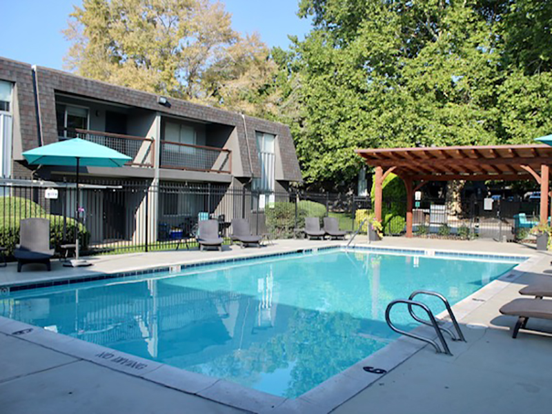 Pool | The Park Apartments in Bountiful, UT